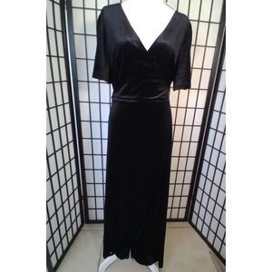 MEROKEETY NWT Women's V-Neck Wrap Black Velvet Maxi Dress Size Large